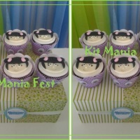 Doces decorados - Pirulitos e Cupcakes.