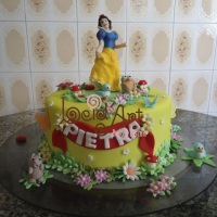 Bolo decorado-Branca de Neve