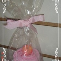 cupcake de toalha para lembrancinha