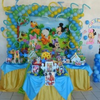 Baby disney menino