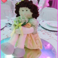 Boneca com 70cm para centro de mesa