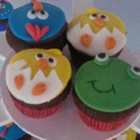 Cupcake Galinha Pintadinha