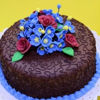 Arranjo Floral com Miósetes e Rosas em pasta de Açúcar