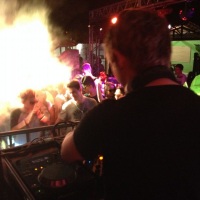 DJ