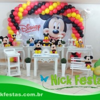 Locação de mesa decorada provençal Mickey