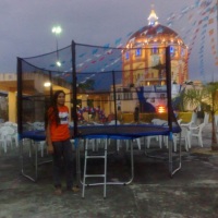 cama elastica grande - arraial praça 14