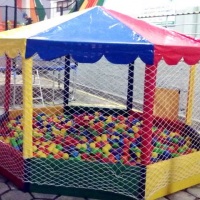 piscina de bolinha grande nova cabe 10 crianças