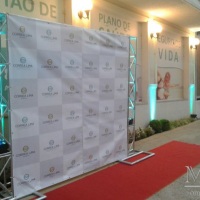 Iluminação Arquitetural, e BackDrop de 2x2m
Evento Corporativo Correa Lima Seguros.