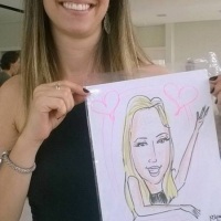 Procurando algo diferente para animar sua festa?
Contrate a Carica Eventos! Caricaturas ao vivo!
W
