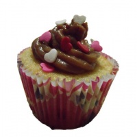Cupcake sabor baunilha e cobertura de doce de leite
