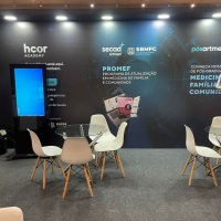 Totens Digitais para entretenimento no seu evento, temos vários Totem disponíveis para locação.