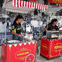 Carrinho de pipoca e algodão doce sétima festas