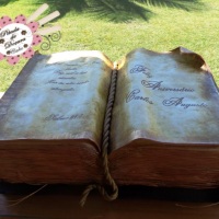 Bolo Livro Antigo