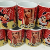 caneca de porcelana