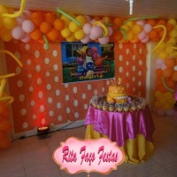 FESTA COM PAINEL, BOLO, DOCES E SALGADOS.