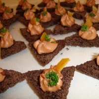 Patê de Foie Gras com Laranja Confit sobre Pain D´épice