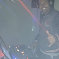 DJ