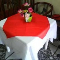 mesas e toalhas