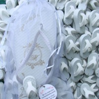 Chinelos personalizados com organizador da entrega.Consulte site