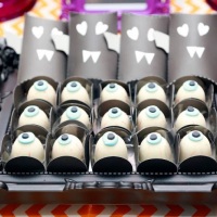Trufas Tema: Halloween- olhos
