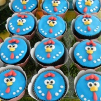 Cupcake Galinha Pintadinha