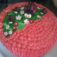 Bolo Chantilly com cenário