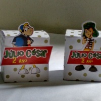 caixinha quadrada turma do chaves - 3,00 R$ a unidade
