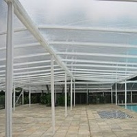 toldo na piscina reveillon