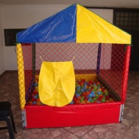 PISCINA DE BOLINHA DE 1,5X 1,5 METROS 