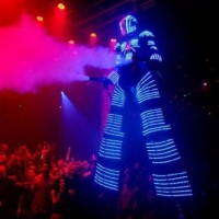 Robô Ultimatron, efeitos CO2 e Laser