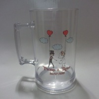 Caneca Acrílico 500ml 

Pedido minimo 30 unidades! 

Impressão à Laser direto na Caneca com Tran