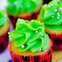 Mini cupcakes.