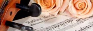 A música garante casamento animado, mas o que escolher? <b>Banda</b> ou DJ?